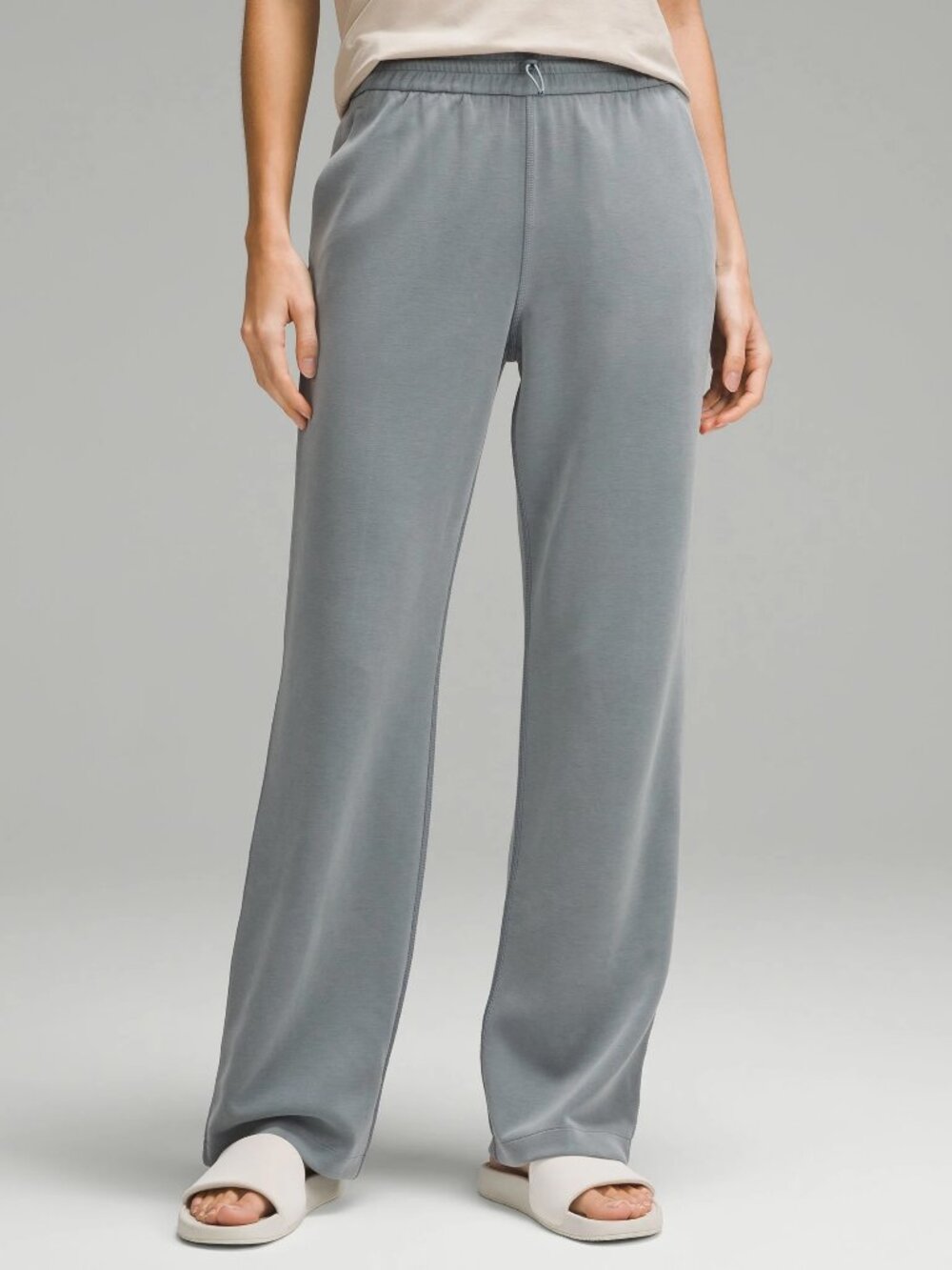 NWT Lululemon Softstreme HR Pant Belgian Blue Size 4